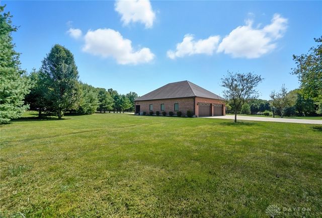 454 Skyland Drive, Beavercreek Twp, OH 45305