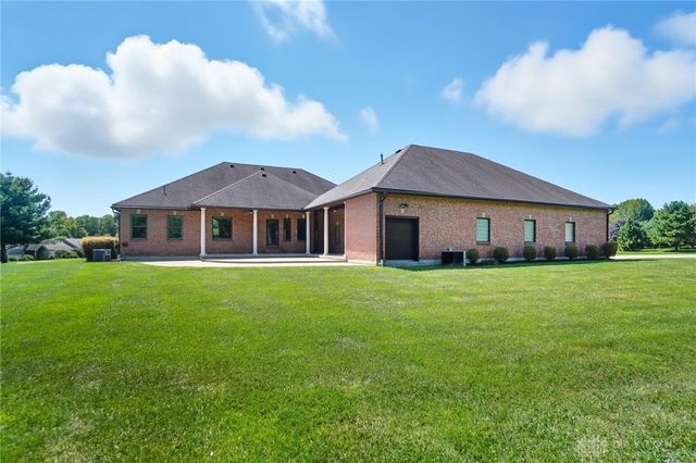 454 Skyland Drive, Beavercreek Twp, OH 45305
