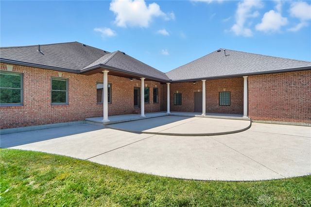 454 Skyland Drive, Beavercreek Twp, OH 45305