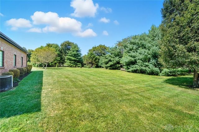 454 Skyland Drive, Beavercreek Twp, OH 45305