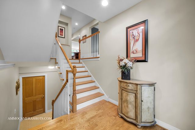 740 Manor Hill Place, Sugar Grove, IL 60554