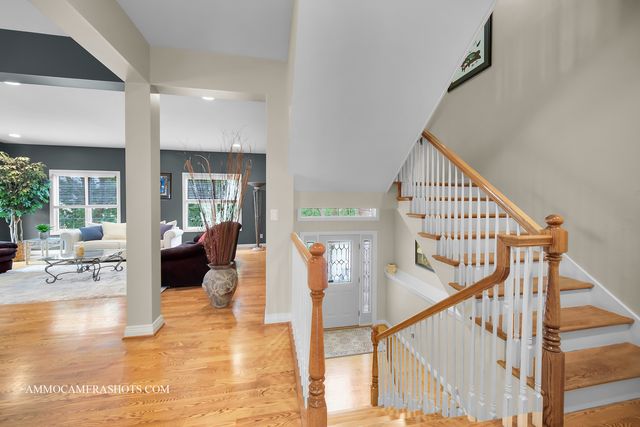 740 Manor Hill Place, Sugar Grove, IL 60554