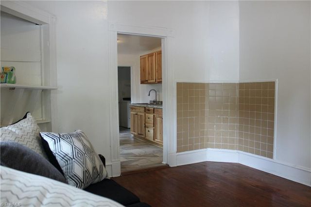 907 N Church Street, Greensboro, NC 27401