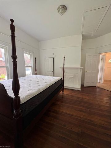 907 N Church Street, Greensboro, NC 27401