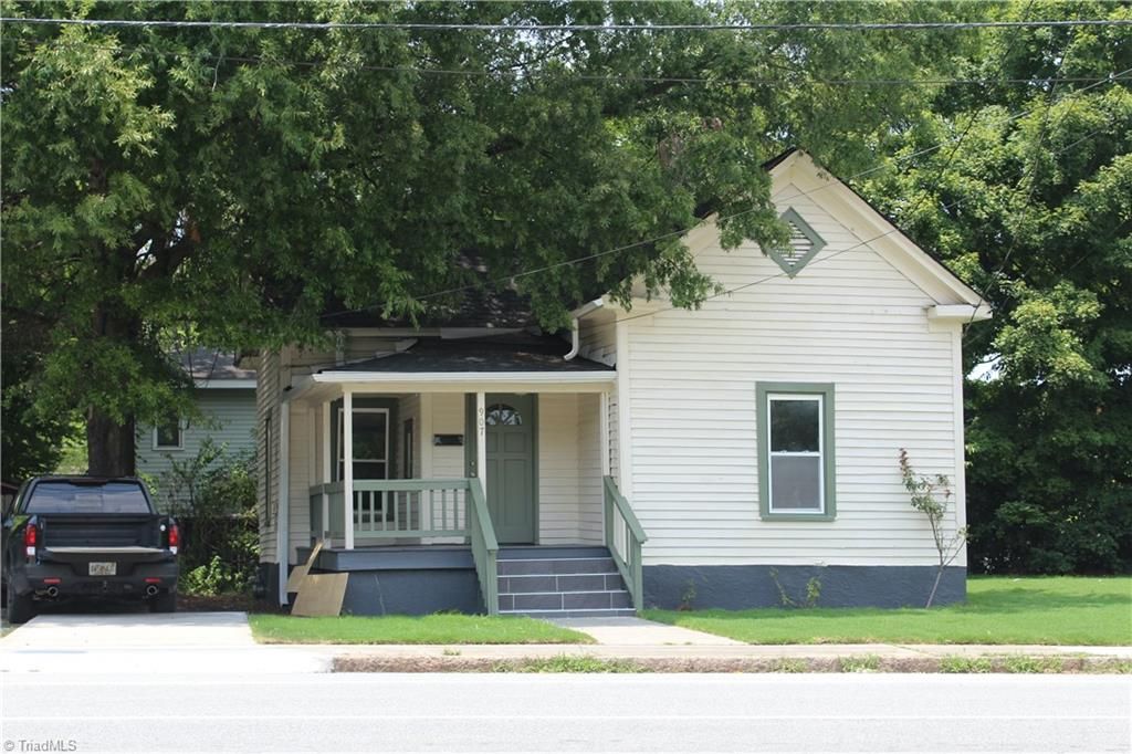 907 N Church Street, Greensboro, NC 27401