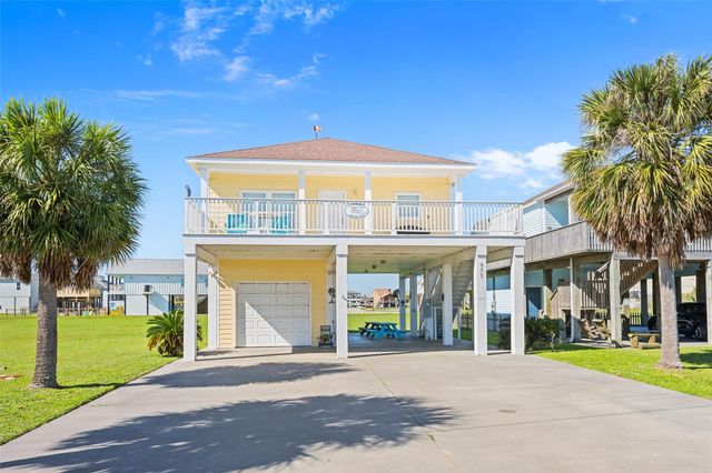 933 Westview, Crystal Beach, TX 77650