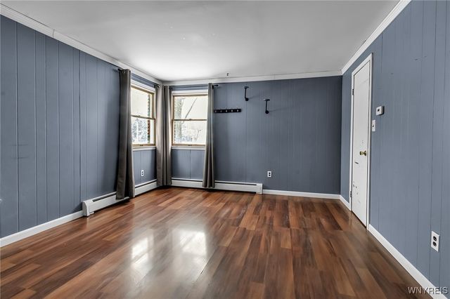 89 Woodlane Drive, West Seneca, NY 14224