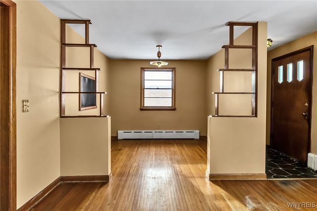 89 Woodlane Drive, West Seneca, NY 14224