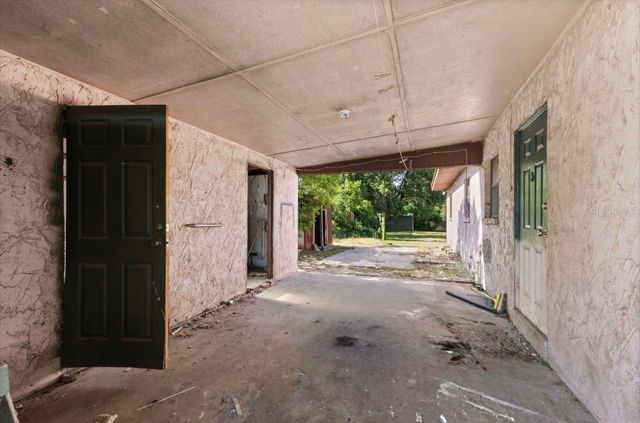 2608 E YUKON STREET, Tampa, FL 33604