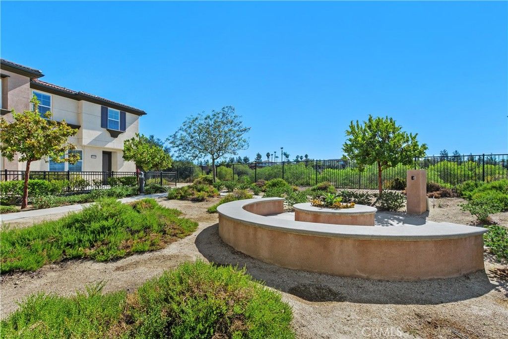 40410 Calle Real, Murrieta, CA 92563 — photo 2