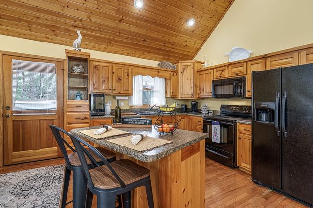 198 Dew Drop Lane, Murphy, NC 28905