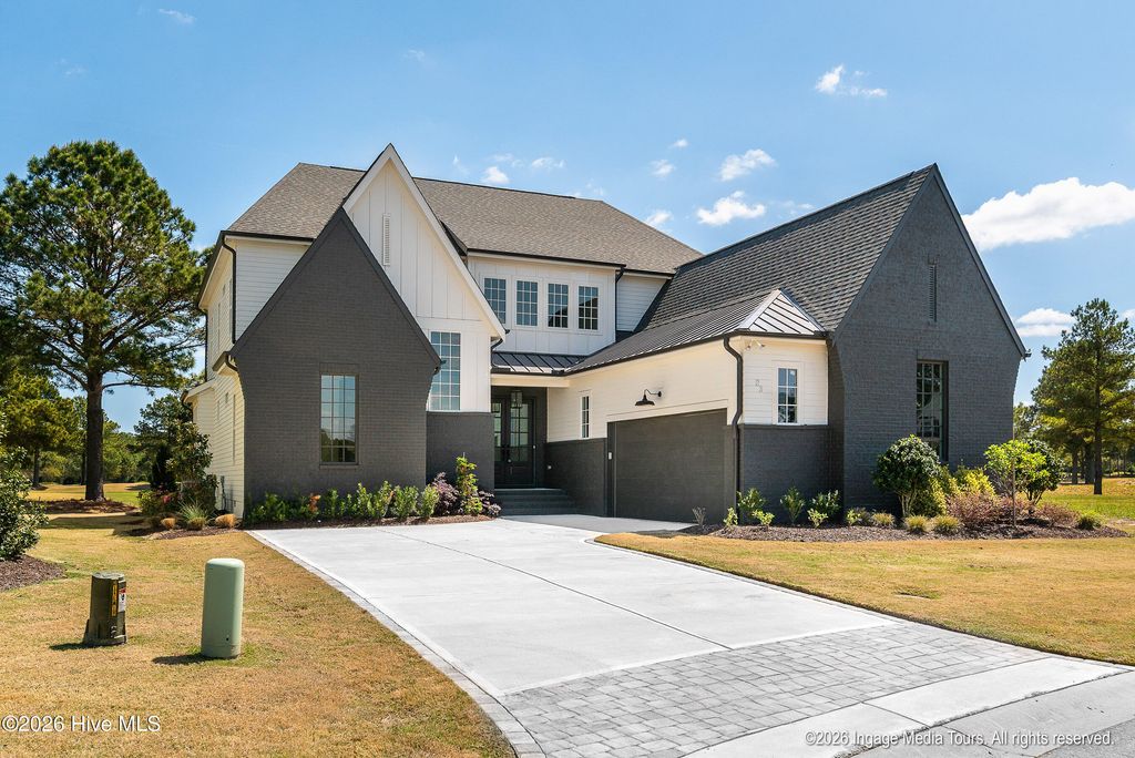 Image 2 of property listing at 23 Sunflower Court, Snow Hill, NC 28580