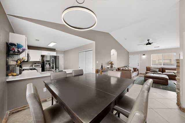 3428 Crimson Rose Lane SW, Albuquerque, NM 87121