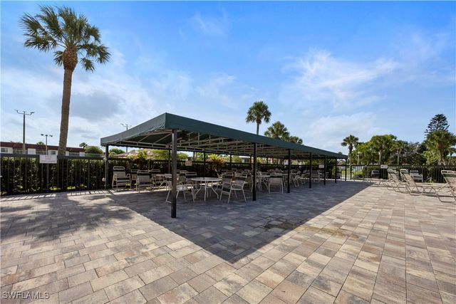 4372 27th CT SW 301, Naples, FL 34116