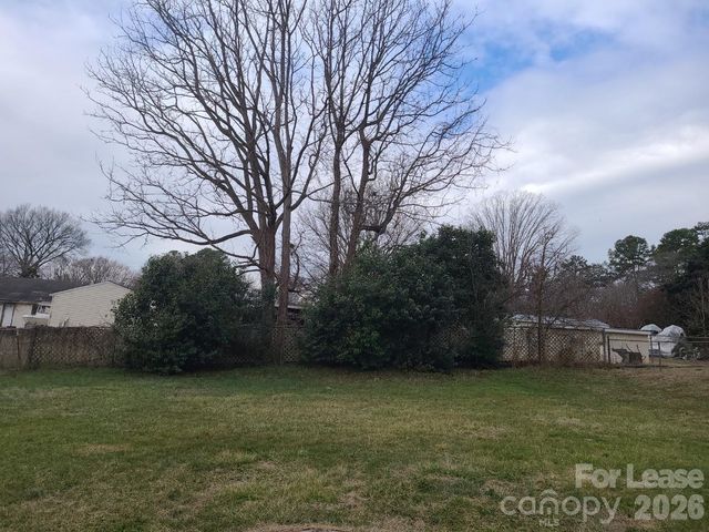 201 Eastwood Drive, Mount Holly, NC 28120