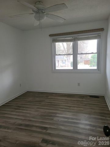 201 Eastwood Drive, Mount Holly, NC 28120