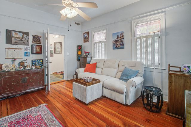 5 Bull Street, Charleston, SC 29401