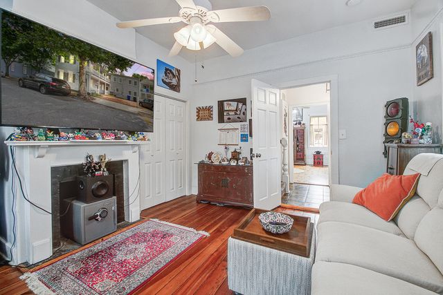 5 Bull Street, Charleston, SC 29401