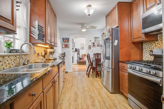 5 Bull Street, Charleston, SC 29401