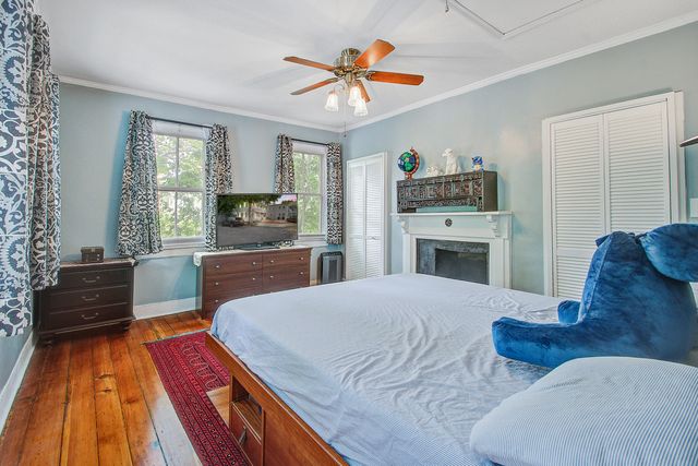 5 Bull Street, Charleston, SC 29401