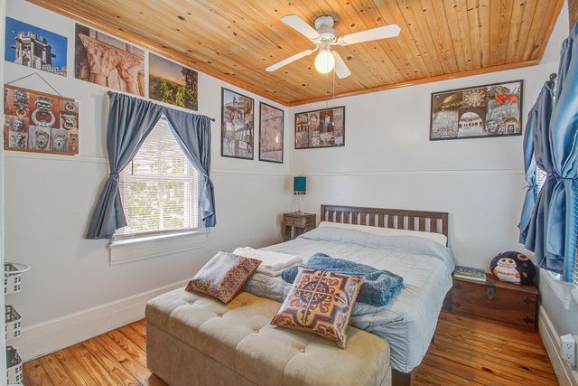 5 Bull Street, Charleston, SC 29401
