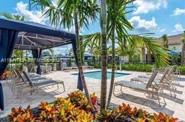 7969 Wildflower Shores Dr, Delray Beach, FL 33446