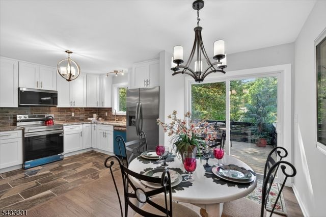 62 Barry Dr, Vernon Twp., NJ 07422