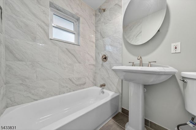 62 Barry Dr, Vernon Twp., NJ 07422