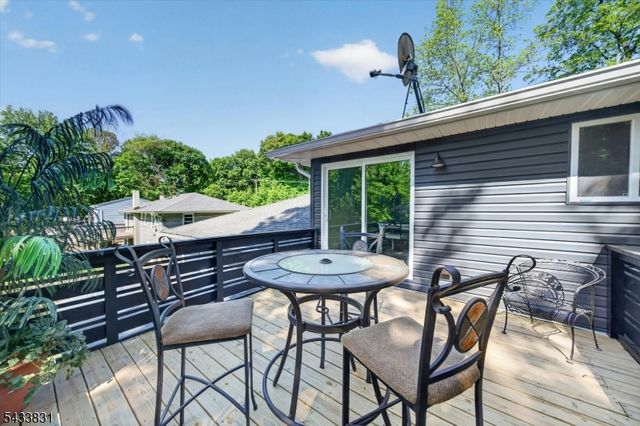 62 Barry Dr, Vernon Twp., NJ 07422