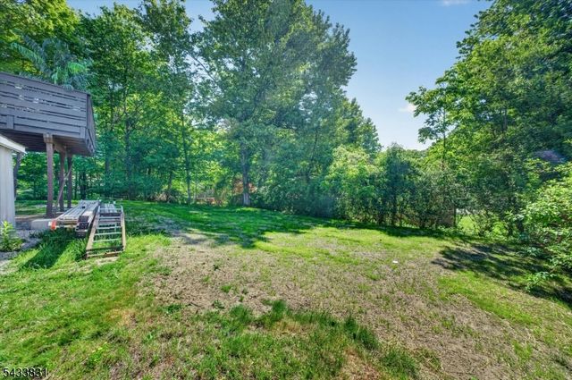 62 Barry Dr, Vernon Twp., NJ 07422