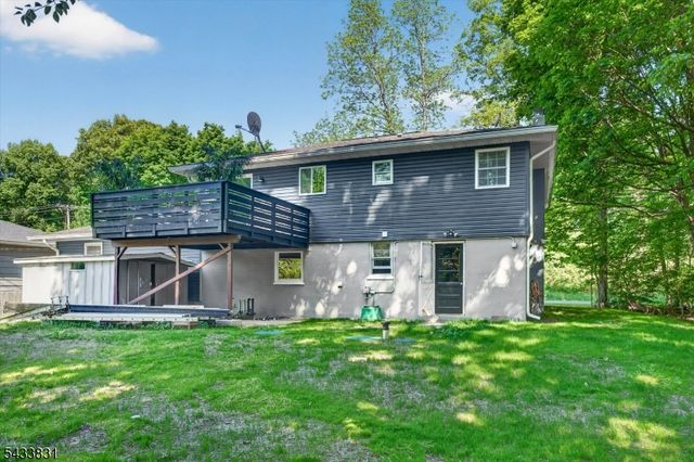 62 Barry Dr, Vernon Twp., NJ 07422