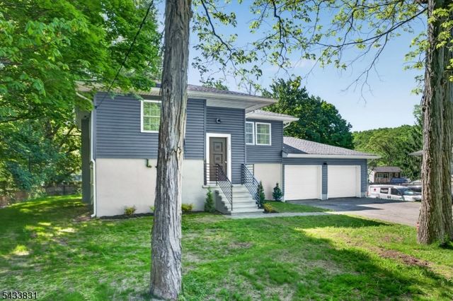 62 Barry Dr, Vernon Twp., NJ 07422