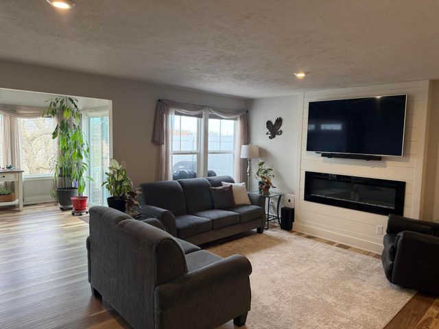 1633 Thyme Drive Sw 2, Byron Twp, MI 49315