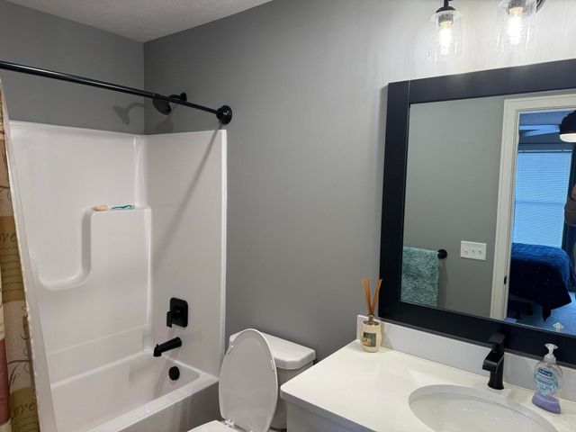 1633 Thyme Drive Sw 2, Byron Twp, MI 49315