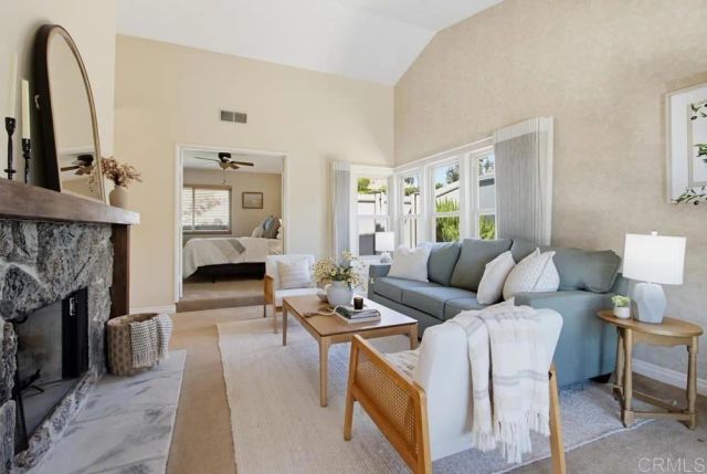 2171 Paseo Grande, El Cajon, CA 92019