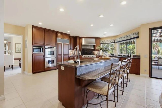 2171 Paseo Grande, El Cajon, CA 92019