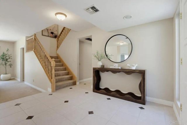 2171 Paseo Grande, El Cajon, CA 92019