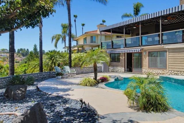 2171 Paseo Grande, El Cajon, CA 92019