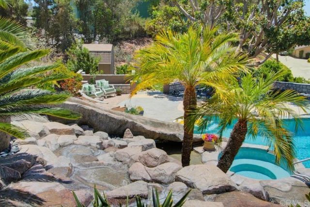 2171 Paseo Grande, El Cajon, CA 92019