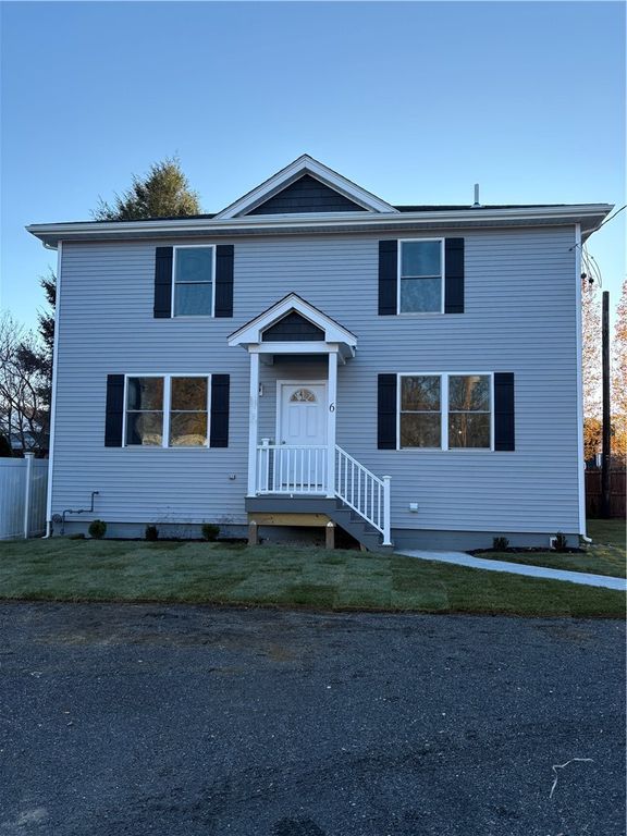 184 Avenue C S6, Woonsocket, RI 02895