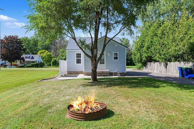 3560 McKinley Street, Carrollton Twp, MI 48604
