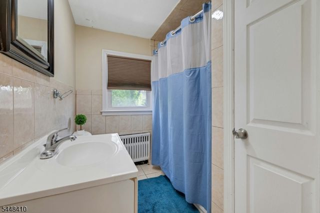 981 Carnegie Ave, Plainfield City, NJ 07060