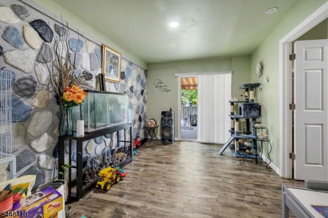 981 Carnegie Ave, Plainfield City, NJ 07060