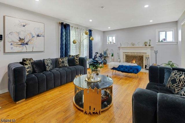 981 Carnegie Ave, Plainfield City, NJ 07060