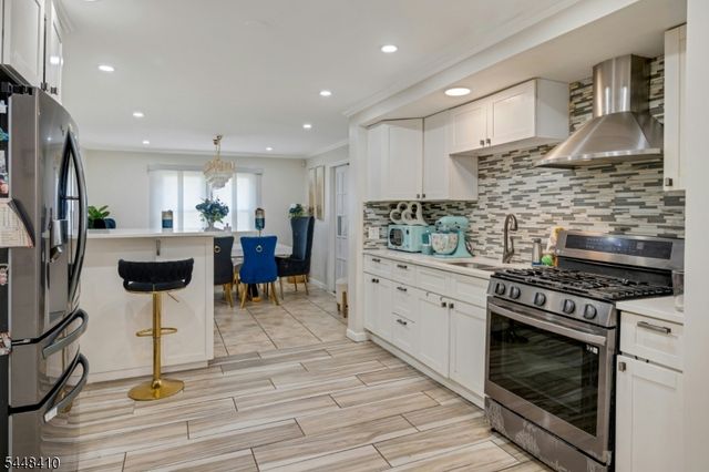981 Carnegie Ave, Plainfield City, NJ 07060