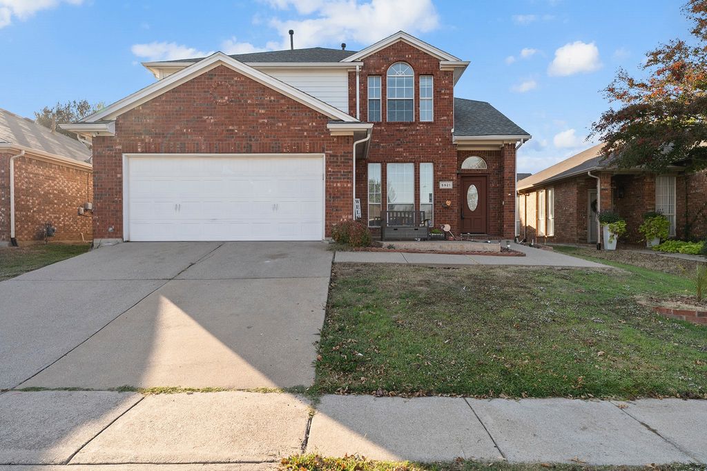 5921 Ash Flat Drive, Fort Worth, TX 76131