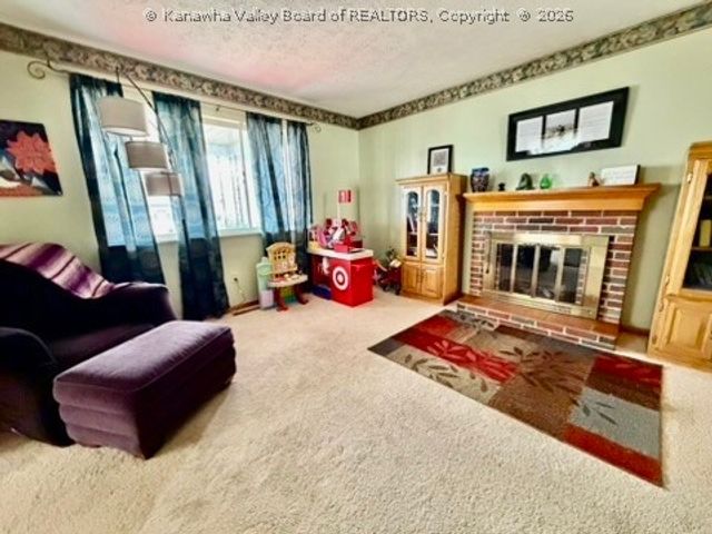 23 Preston Street, Ravenswood, WV 26164