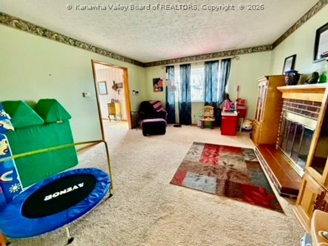 23 Preston Street, Ravenswood, WV 26164