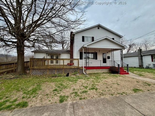 23 Preston Street, Ravenswood, WV 26164