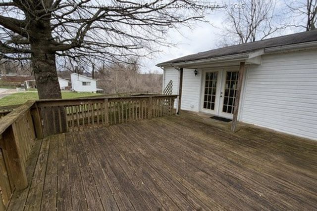 23 Preston Street, Ravenswood, WV 26164